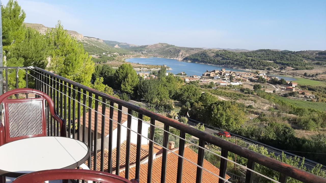 Apartamentos Rurales La Posada De Donato Nuévalos Exterior foto